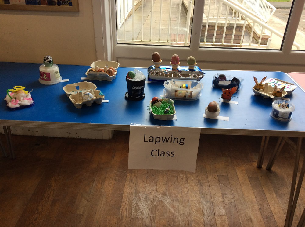 lapwing class easter egg display